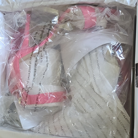 NIB ALDO Celena Heeled Sandals, Fuchsia Size 8.5 - Picture 3 of 6